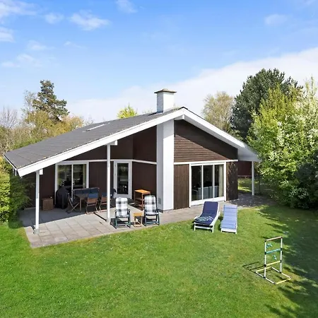 度假居 In With Sauna