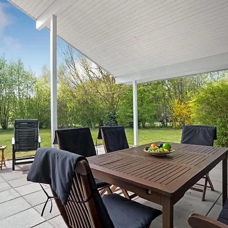 Hermosa Casa De 2 En * Rødby