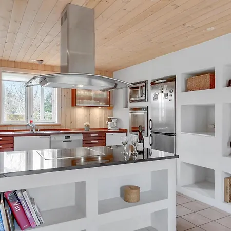 度假居 In With Sauna *